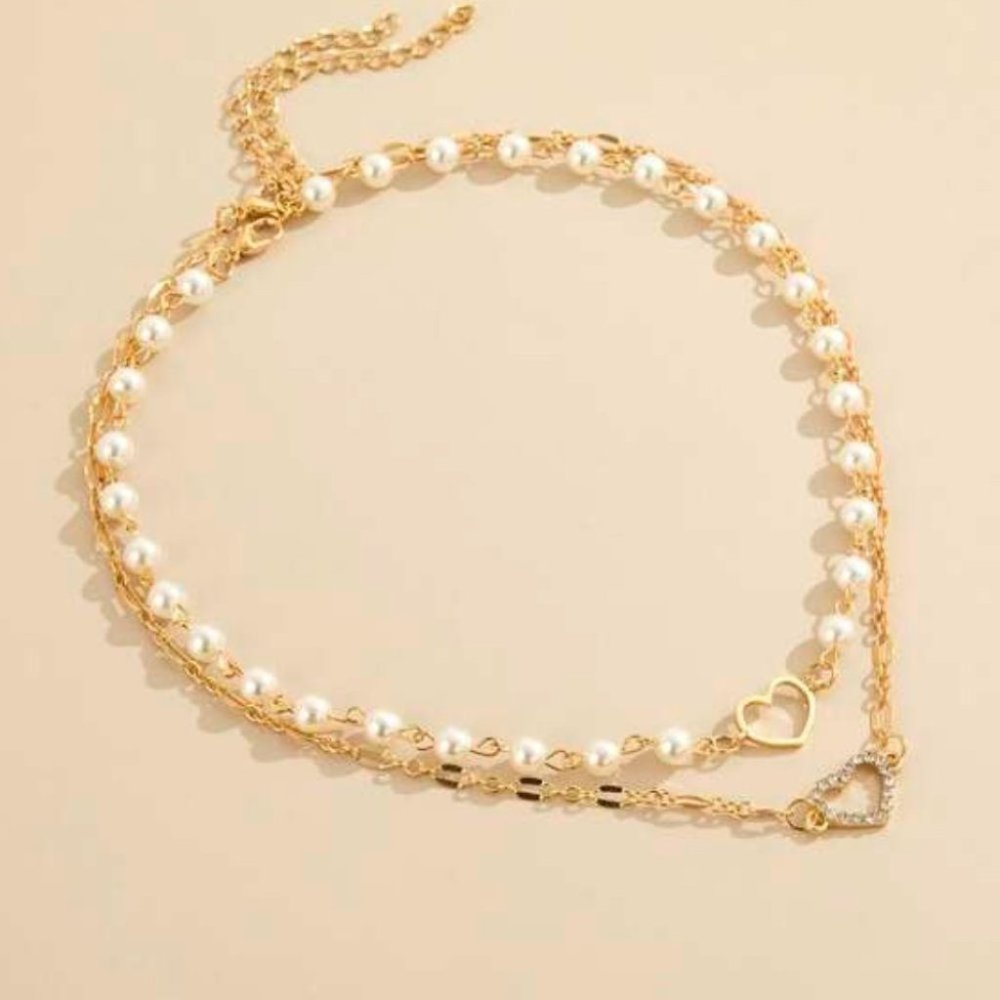 Multilayer Faux Pearl Heart Necklace gold toned - Picture 2 of 3